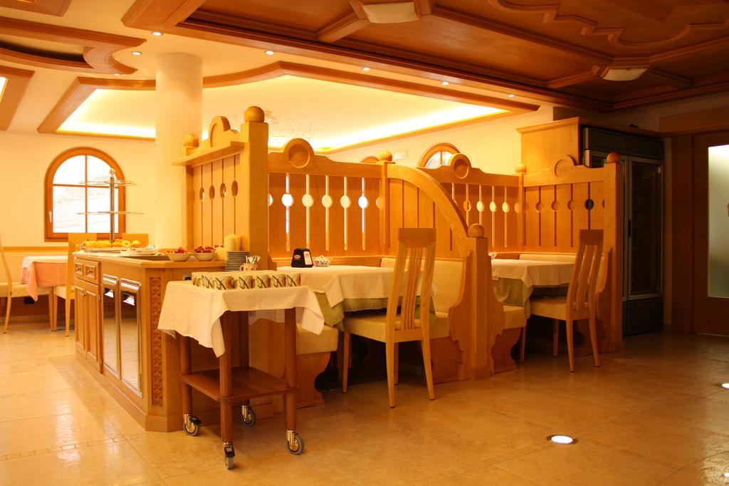 Agriturismo Pianrestel Cavalese Buitenkant foto